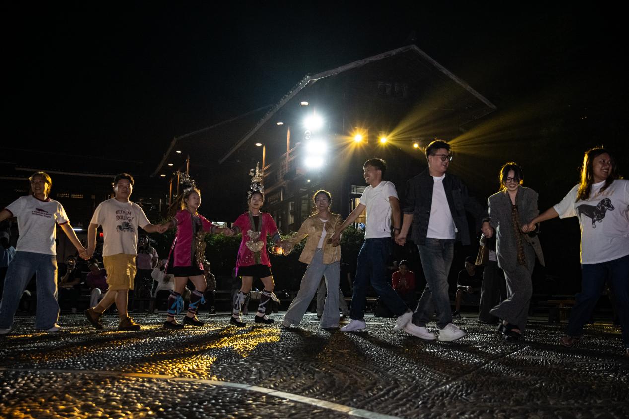 2071eff95726bbfb38fae5dcf950f23d